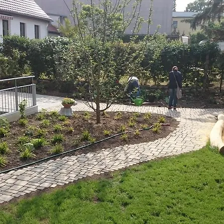 goethezimmer - kleine Ferienwohnungen in der Leibnizallee Weimar  Exterior foto