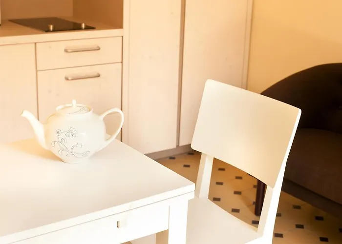 goethezimmer - kleine Ferienwohnungen in der Leibnizallee
