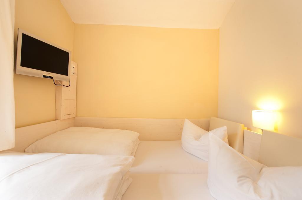 Goethezimmer - Kleine In Der Leibnizallee Apartment *