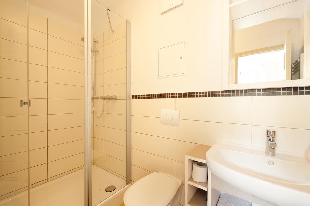 Goethezimmer - Kleine In Der Leibnizallee * Weimar (Thüringen)